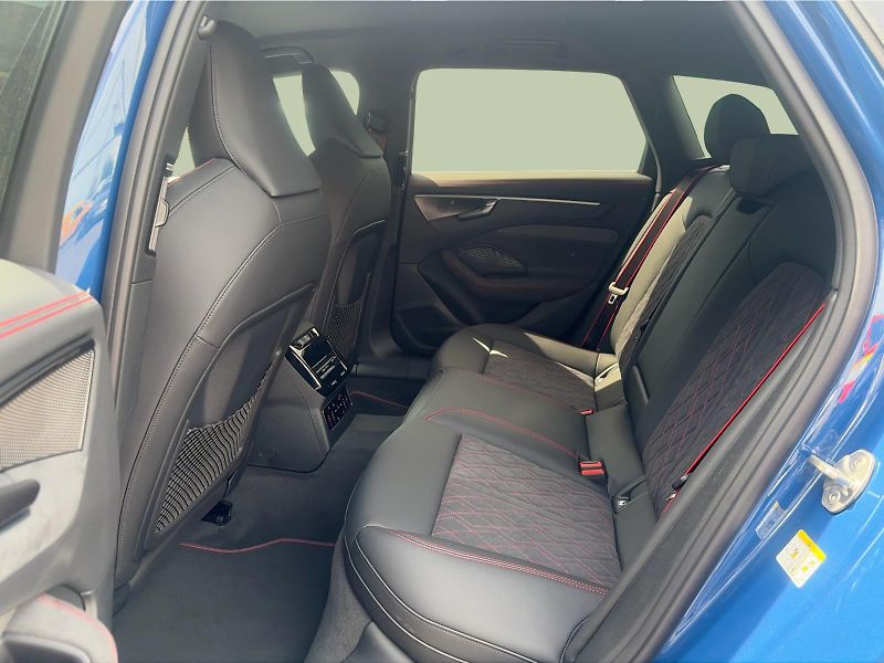 Audi A6 3.0TDi 220kW S-Line - fotka 12 z 22
