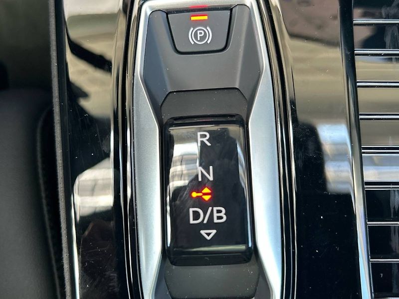 Audi A6 (2025) AVANT E-TRON QUATTRO - fotka 21 z 35