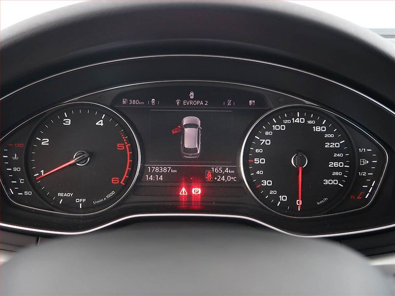 Audi A4 (2016) 2.0 TDI, Navi, Bi-Xenony - fotka 11 z 14