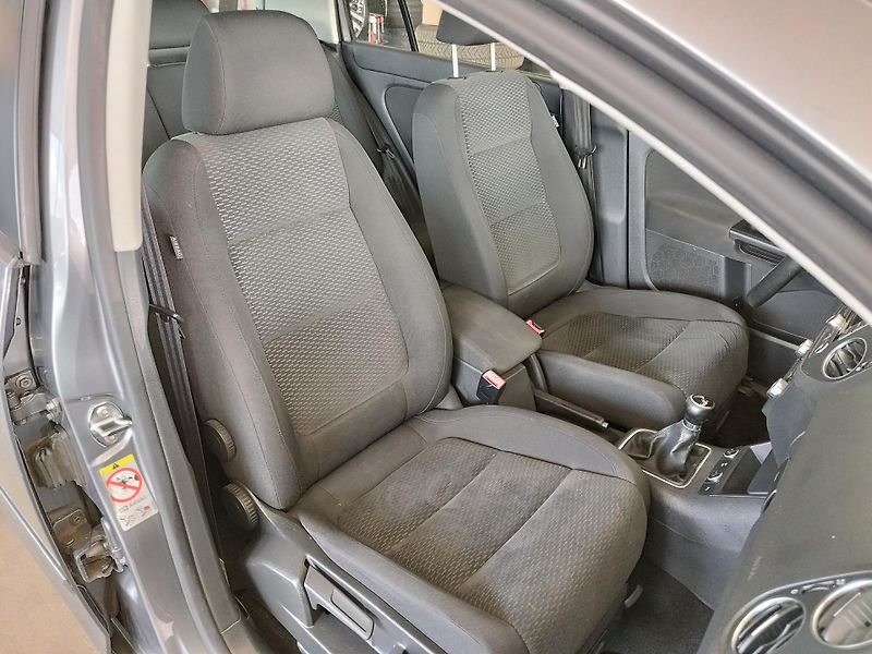 Volkswagen Golf Plus (2010) 1,6TDI,77KW,AUT.KLIMA,ALU KOLA - fotka 14 z 25