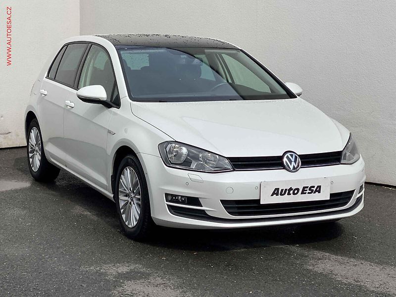Volkswagen Golf (2015) 1.4 TSi, CUP, panor, TZ - fotografie inzerátu