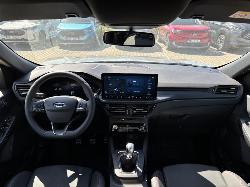 Ford Kuga 1,5 EcoBoost  111kW ST-Line X - fotka 20 z 49