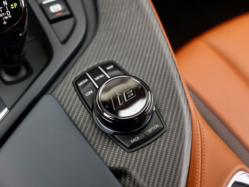 BMW i8 (2018) xdrive Laser - fotka 32 z 44