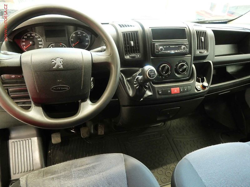 Peugeot Boxer (2012) 2.2HDi L1H1 - fotka 8 z 17