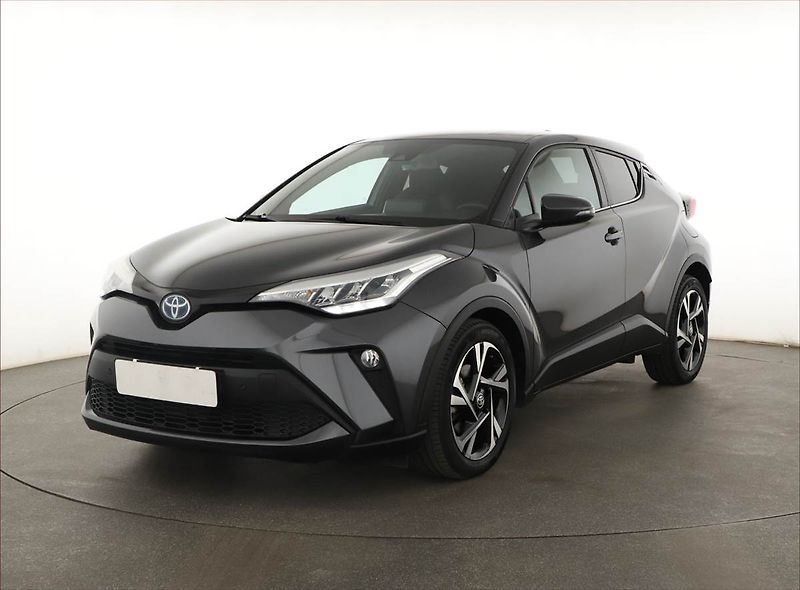 Toyota C-HR (2023) 1.8 Hybrid - fotka 2 z 20