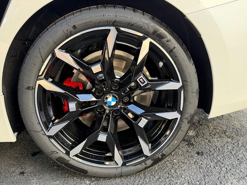 BMW Řada 3 340d xDrive - fotka 7 z 12