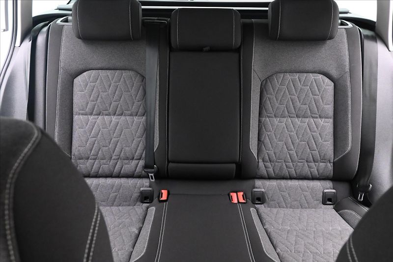 Volkswagen Passat 2,0 TDI 110 kW DSG Business Zá - fotka 28 z 31