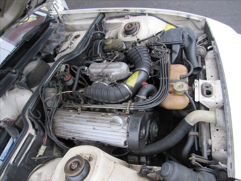 Porsche 924 2,0 Coupe Targa Automat - fotka 28 z 29