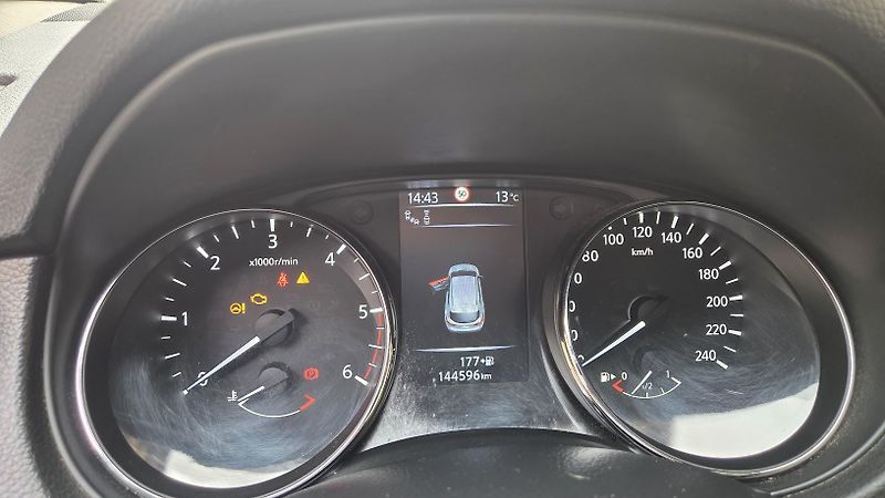 Nissan Qashqai (2016) - fotka 10 z 15