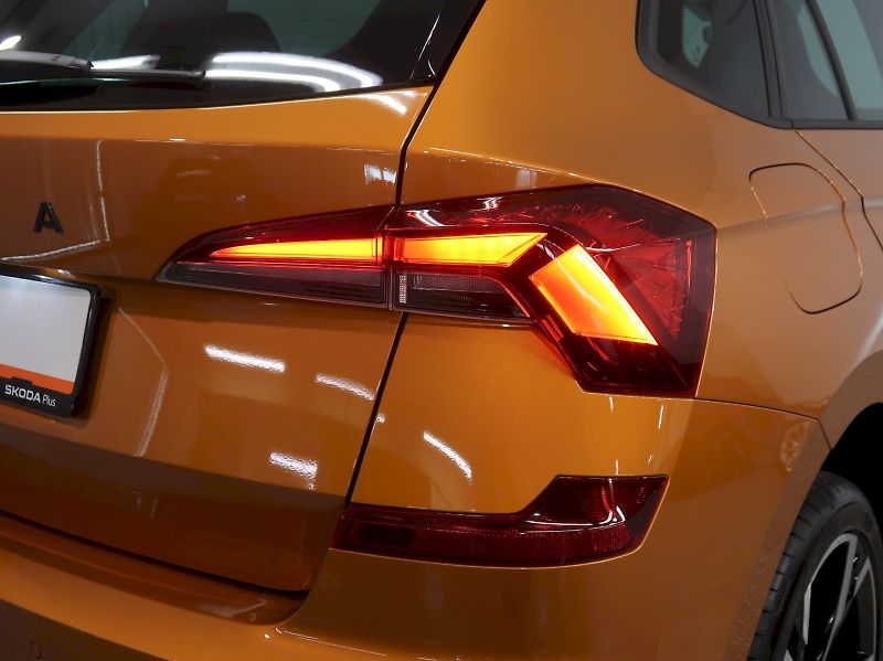 Škoda Kamiq (2025) MONTE CARLO 1.5TSI 110KW TAŽNÉ - fotka 11 z 42