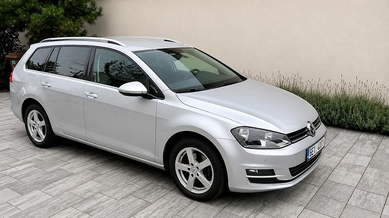 Volkswagen Golf (2013) Golf VII Variant Highline 1.4  - fotka 1 z 19