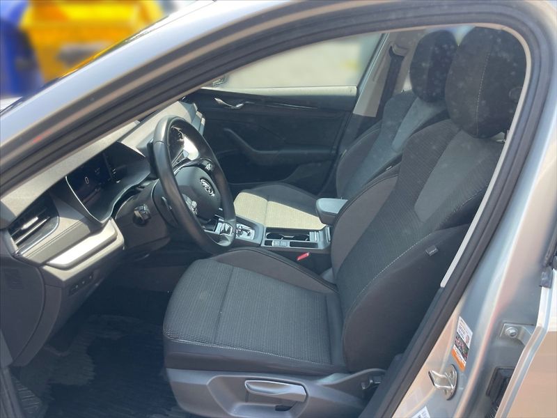 Škoda Octavia 2,0 TDI 110 Ambit. AT - fotka 7 z 11
