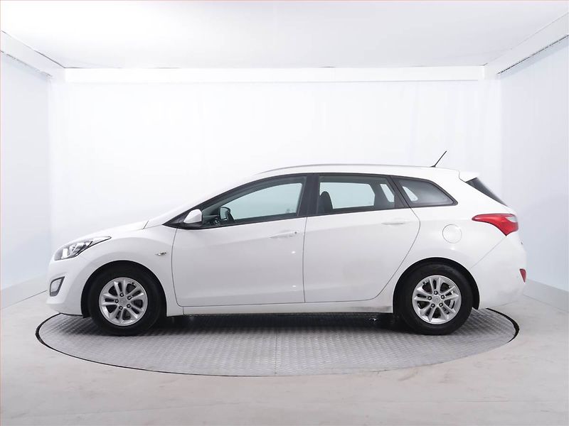Hyundai i30 (2017) 1.6 GDI, ČR,1.maj, Serv.kniha - fotka 3 z 18