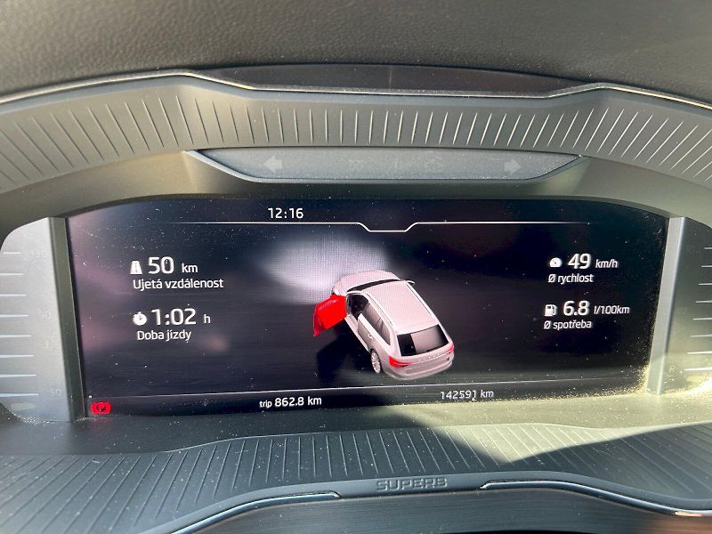 Škoda Superb (2021) SUP.COM GRT SCOUT 4X4 TD 140/2 - fotka 24 z 35