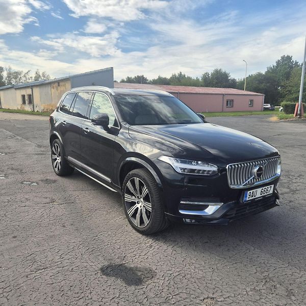 Volvo XC90 (2023) - fotka 2 z 18