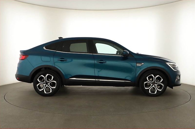 Renault Arkana (2022) Intens E-Tech, Automat, ČR - fotka 6 z 21