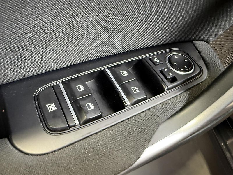 Kia Ceed 1.5 T-GDI 118kW Top SW - fotka 10 z 13
