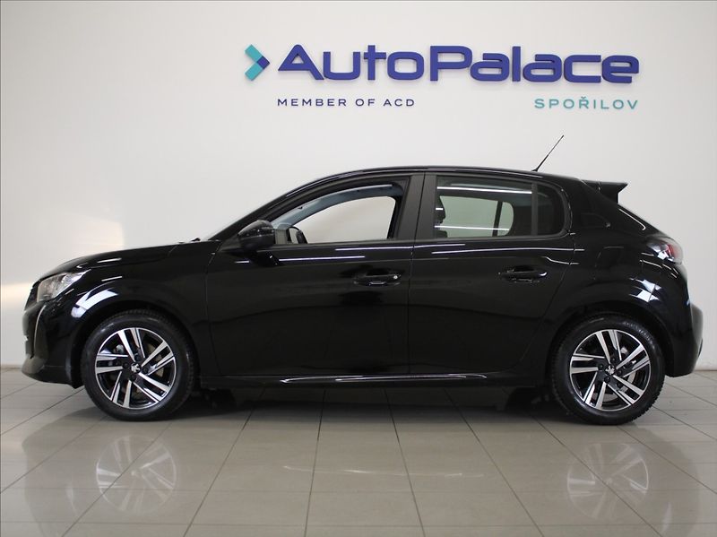 Peugeot 208 1,2 PTech 74kW AT 37tkm. - fotka 5 z 21