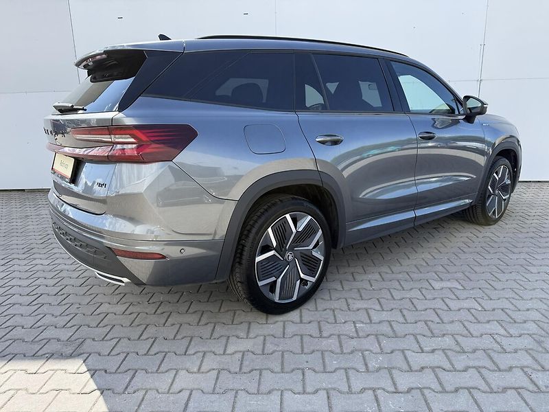 Škoda Kodiaq DSG 4M 2,0TDi 142kW SportLine - fotka 2 z 27