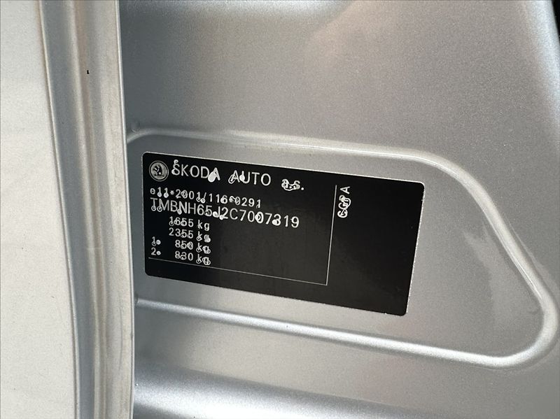 Škoda Roomster 1,2 HTP 69PS  Style - fotka 40 z 45