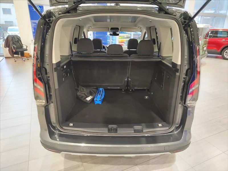 Ford Tourneo Connect (2024) 1,5 EcoBoost 110 kW/150 koní, - fotka 15 z 23