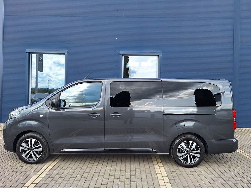 Peugeot Traveller (2026) Allure L3 2.2 BHDi 180 EAT8 - fotka 2 z 18