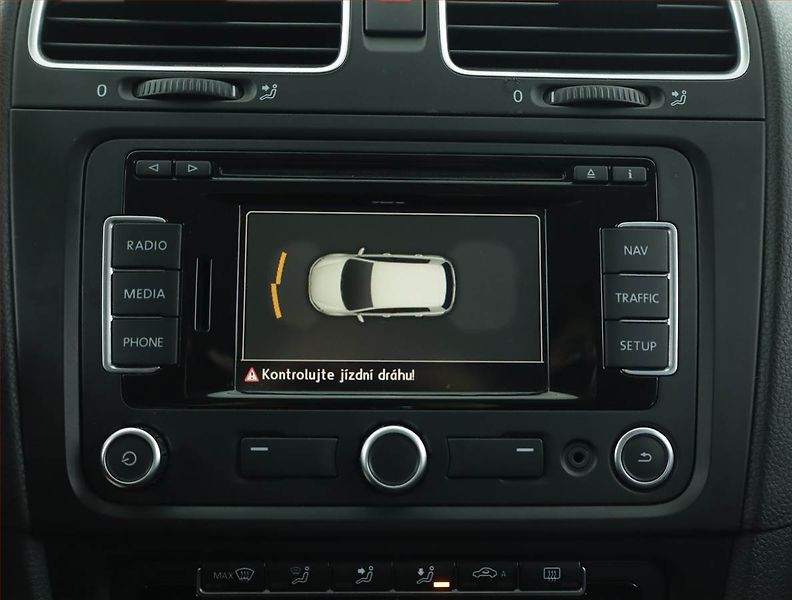 Volkswagen Golf (2011) 1.2 TSI, Tempomat - fotka 14 z 14