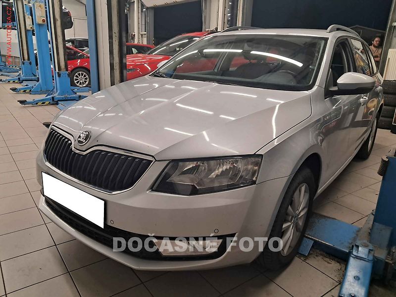 Škoda Octavia (2014) 2.0tdi - fotka 1 z 3