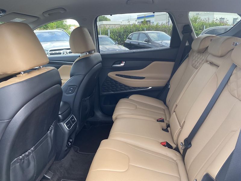 Hyundai Santa Fe Premium - fotka 16 z 27
