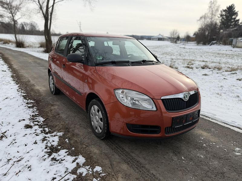 Škoda Fabia (2009) 2 1.4i 63kW, Nová STK - fotka 7 z 19
