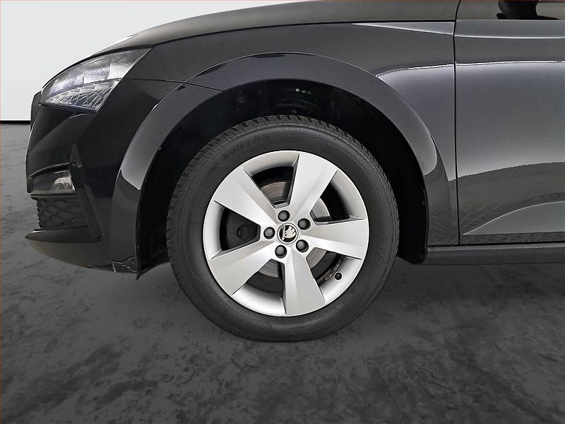 Škoda Scala (2023) Ambition 1.5 TSI, ČR,1.maj - fotka 15 z 18
