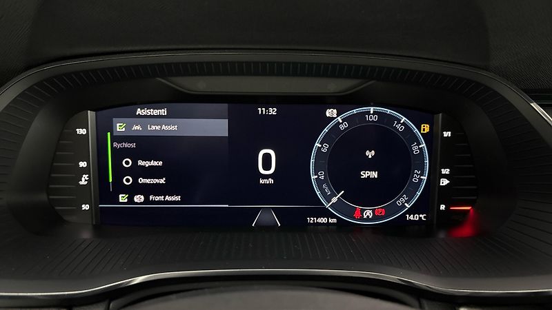 Škoda Octavia 2.0 TDI Ambition Combi - fotka 10 z 26