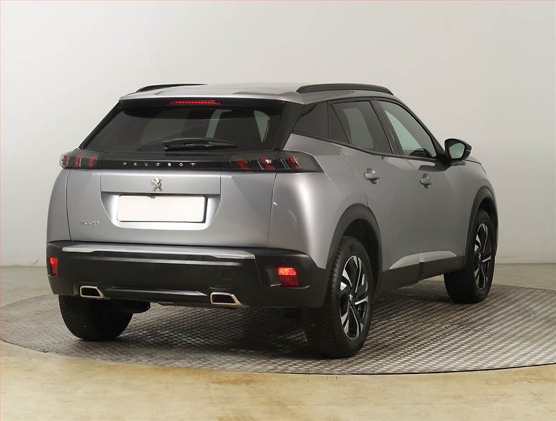 Peugeot 2008 (2023) 1.2 PureTech - fotka 5 z 25
