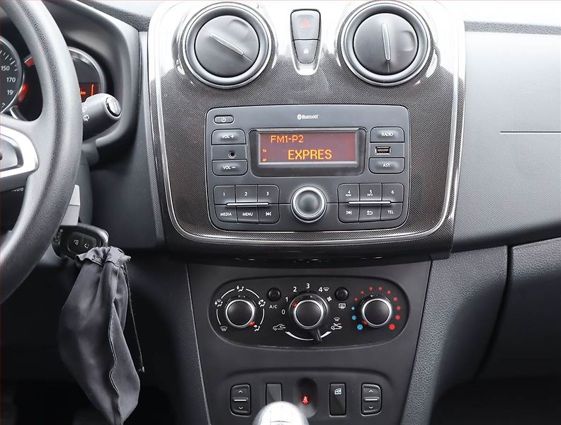 Dacia Sandero (2019) 1.0 SCe - fotka 12 z 15