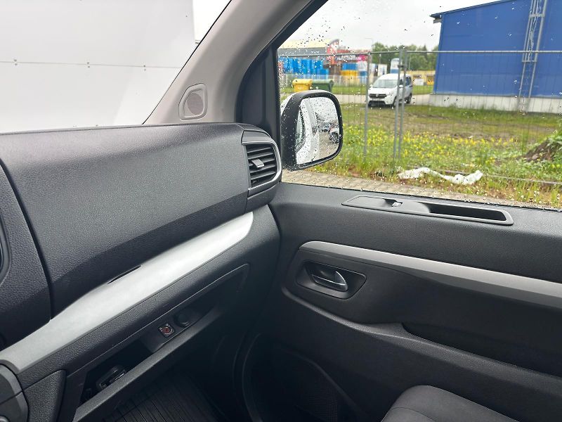 Toyota ProAce Verso 2,0 D-4D L2 - fotka 20 z 23