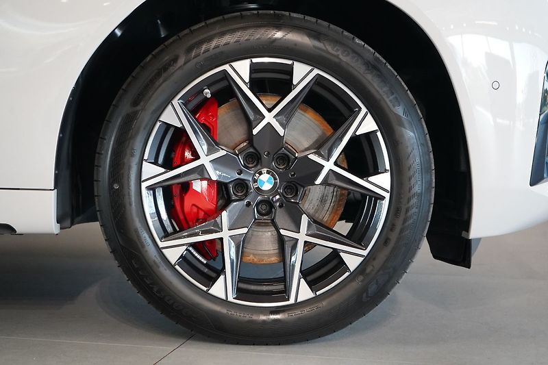 BMW X3 40d xDrive, Nezávislé, Tažné - fotka 7 z 50