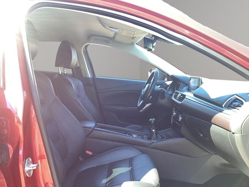 Mazda 6 (2015) 2,2 SkyActive-D 129 kW, NAVI, - fotka 17 z 19