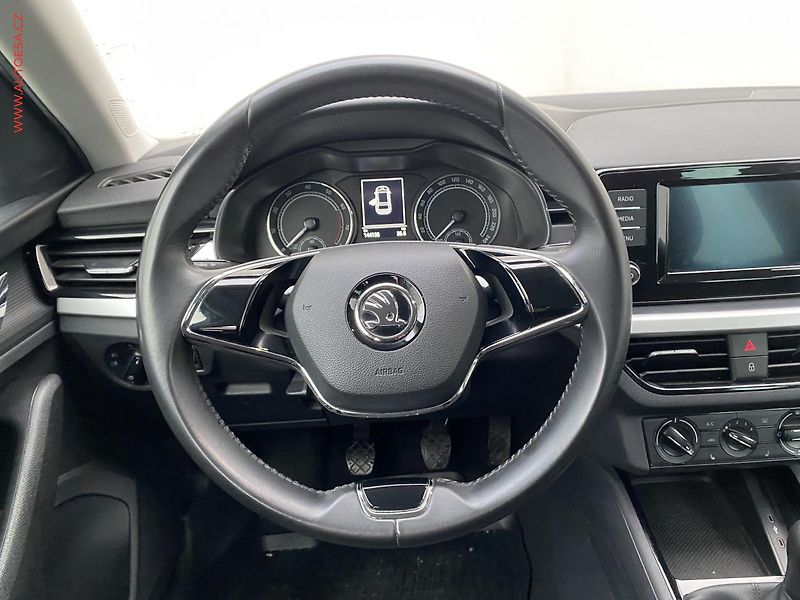 Škoda Scala (2021) 1.0 TSi, 2.maj,ČR, Ambition - fotka 11 z 18