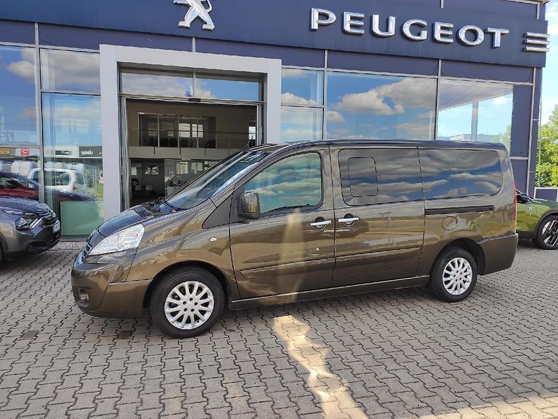Peugeot Expert Tepee (2013) 2.0 HDI 180k AUT6 TZ - fotka 1 z 26
