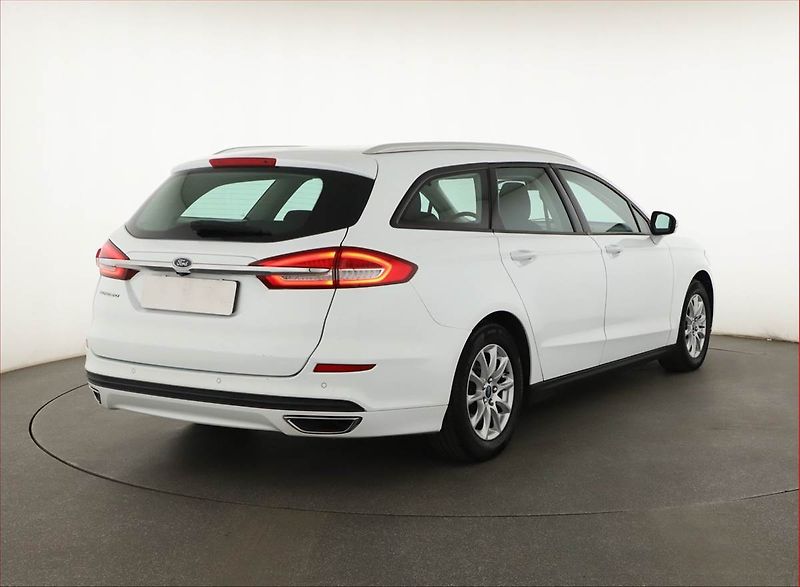 Ford Mondeo (2019) 2.0 TDCI, Automat, Navi - fotka 5 z 20
