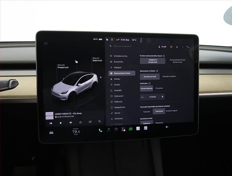 Tesla Model Y (2023) RWD LFP 60kWh, SoH 97% - fotka 22 z 33