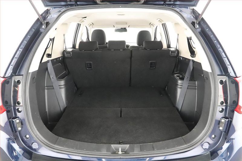 Mitsubishi Outlander (2017) 2.2 DI-D, 7 míst, Tempomat - fotka 10 z 14
