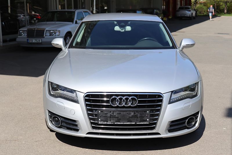 Audi A7 3.0TDI V6 QUATTRO 180kW DPH - fotka 2 z 50
