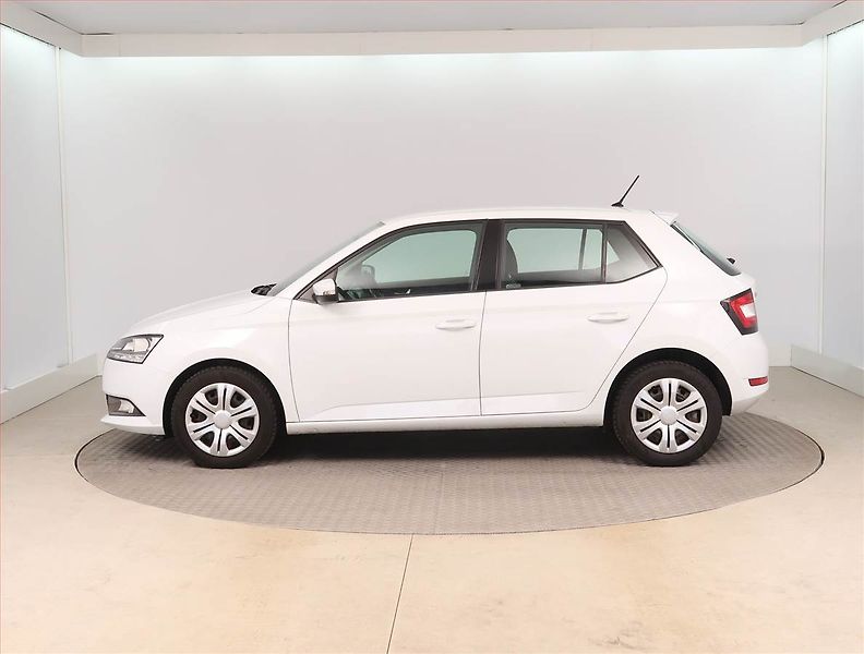 Škoda Fabia (2019) Ambition 1.0 TSI, Serv.kniha - fotka 3 z 14