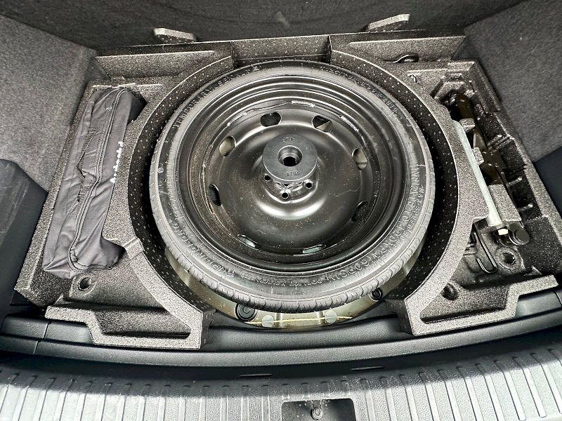 Škoda Karoq (2023) 2.0 TDI 110kW Style 4x4 DSG - fotka 26 z 27