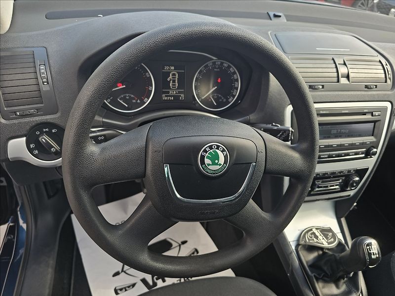 Škoda Octavia II 1,2TSi 77KW Family - fotka 12 z 46