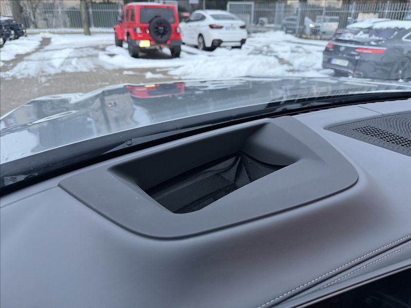 BMW X7 40d Xdrive Msport - fotka 26 z 40