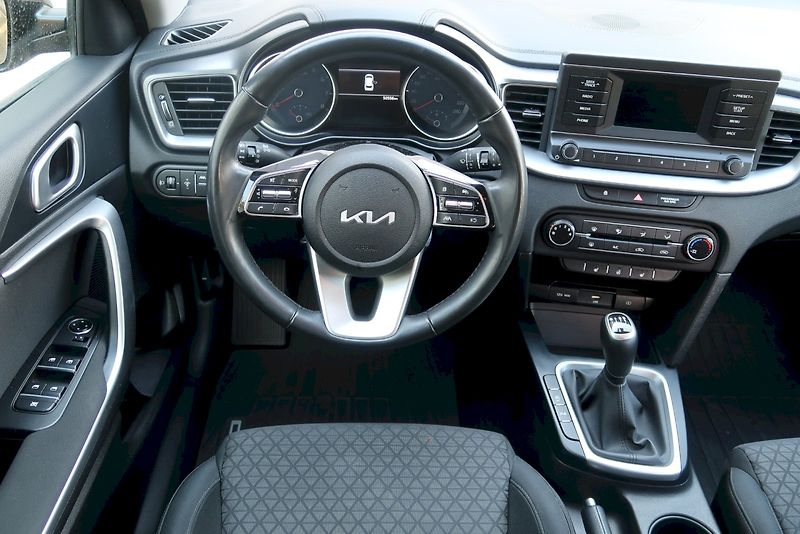 Kia Ceed (2022) Sportswagon 1.0 T-GDI / 88 kW - fotka 12 z 30