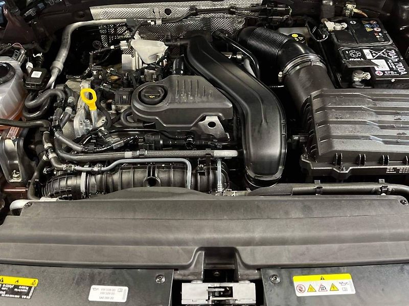Volkswagen Tiguan (2024) Elegance 1.5 TSI DSG - fotka 17 z 20