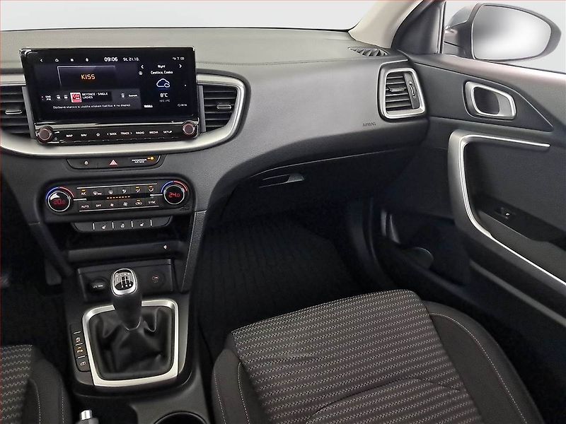 Kia Ceed (2023) Exclusive 1.5 T-GDI, ČR,1.maj - fotka 8 z 18